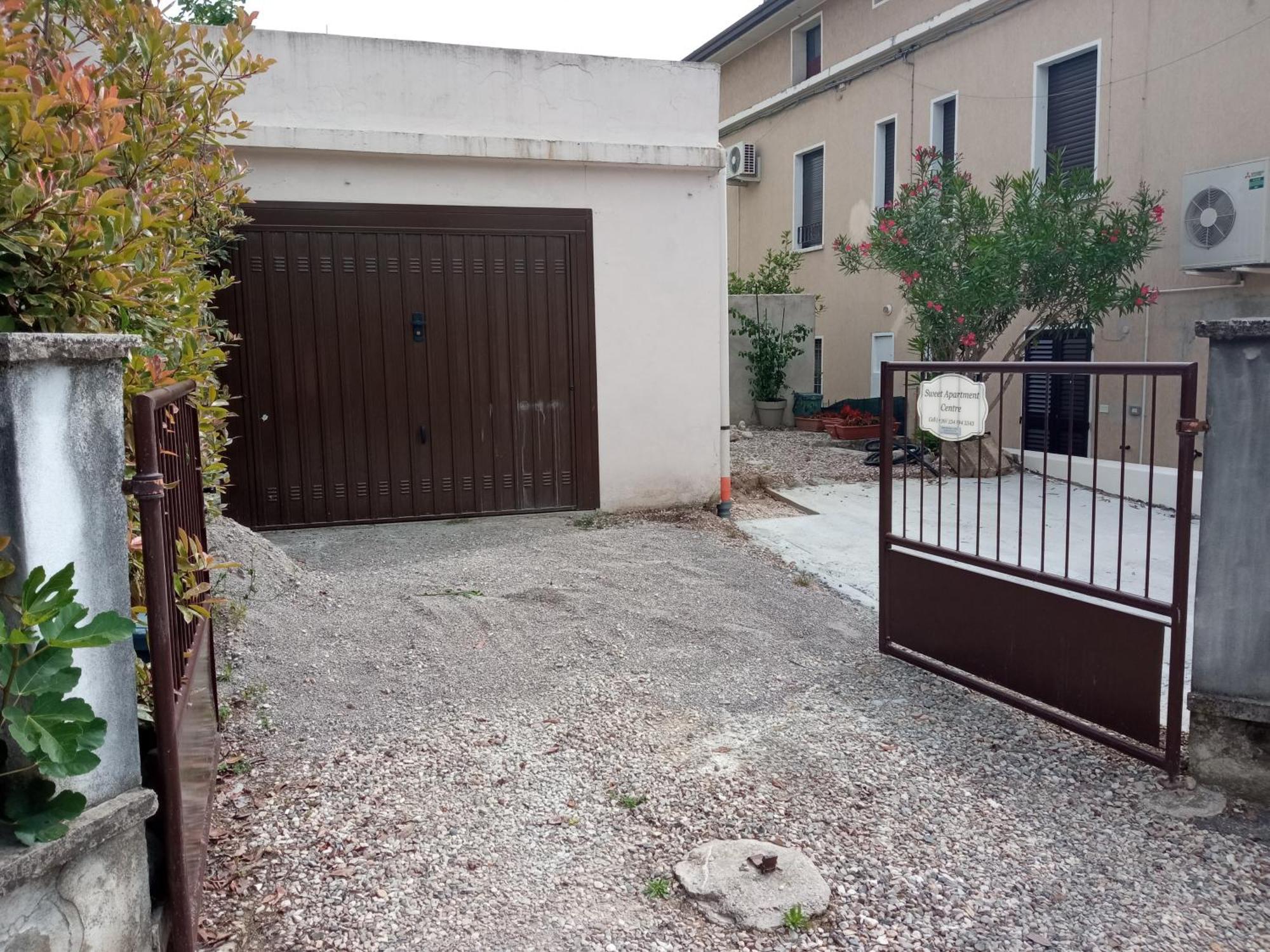 Sweet Apartment - Centre Πεσκιέρα ντελ Γκάρντα Εξωτερικό φωτογραφία